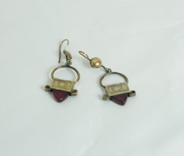 Vintage Tuareg Tribal Earrings – Brass & Red Resin Pendant