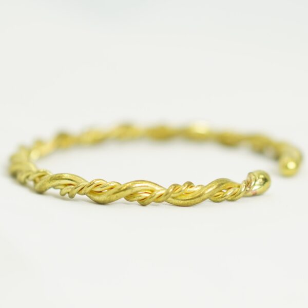 Twisted Brass Cuff Bracelet – Handcrafted Spiral Open Bangle for Men & Women